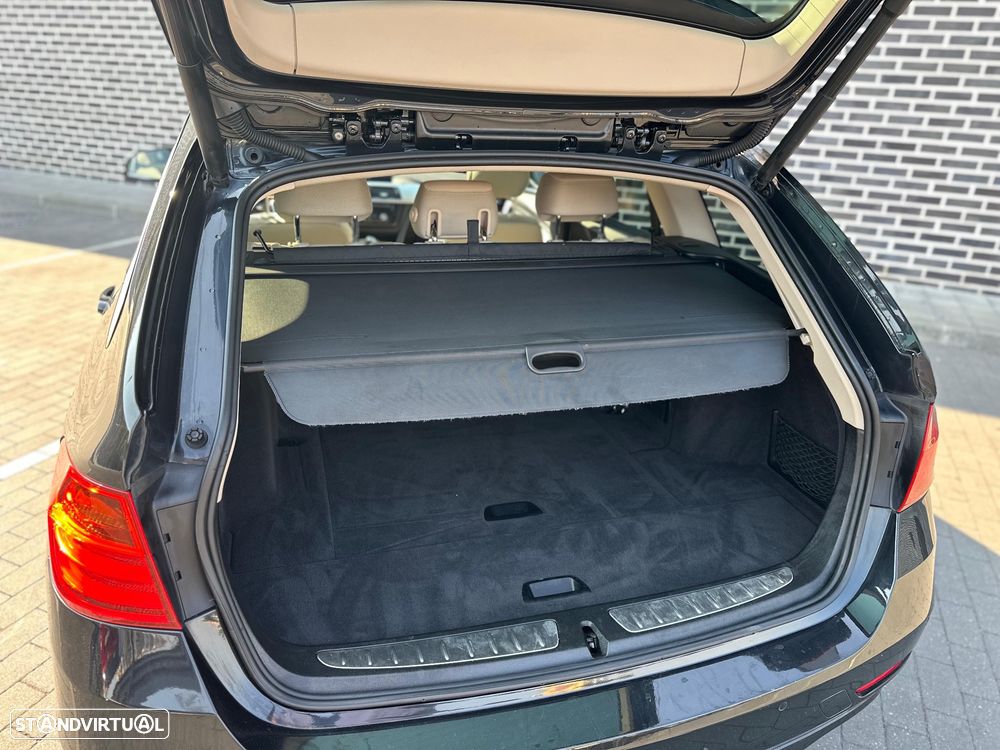 BMW 318 d Touring Aut. Luxury Line - 18