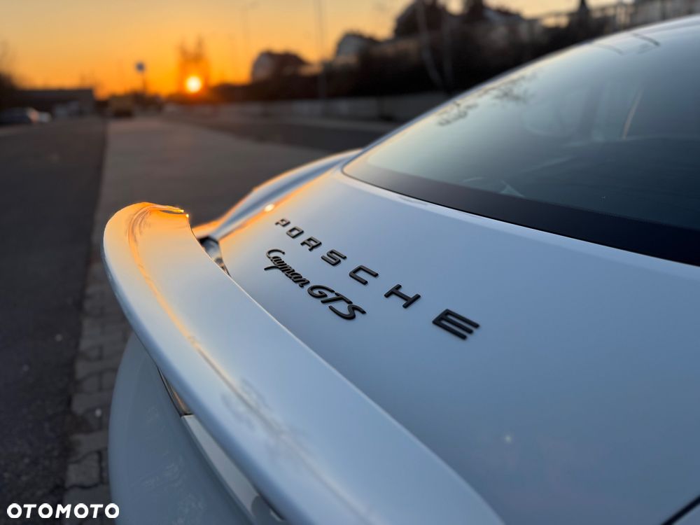 Porsche Cayman - 8