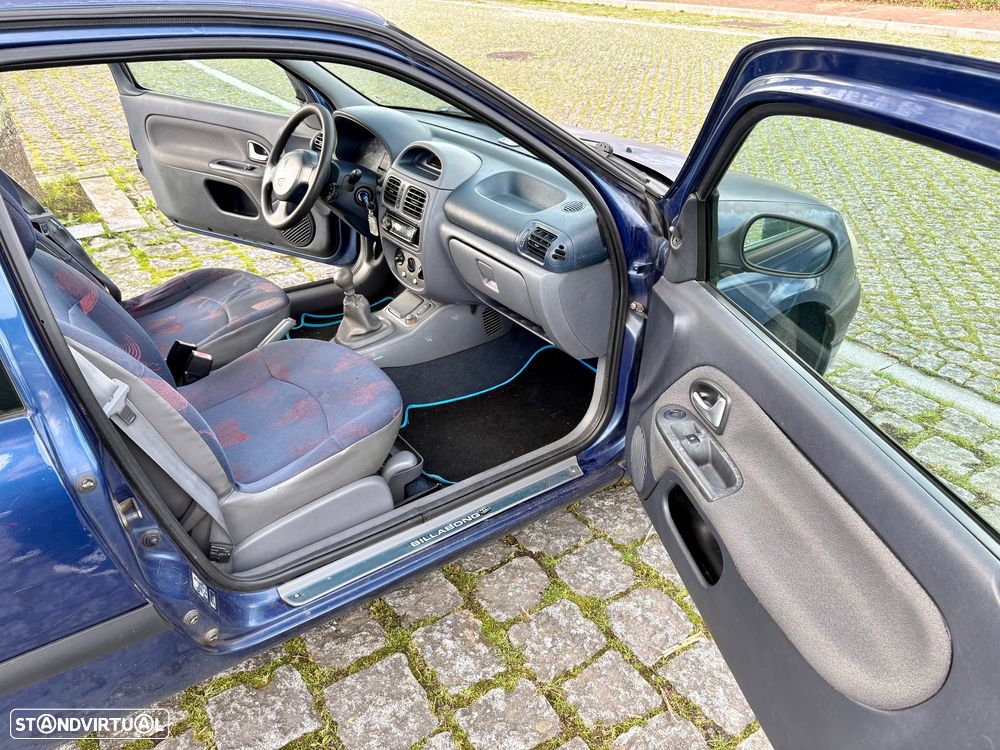 Renault Clio 1.9 D RN - 8