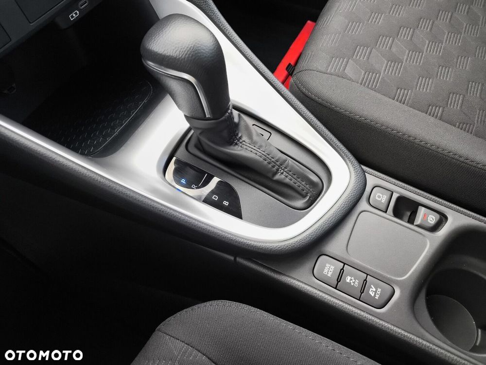 Toyota Yaris - 24