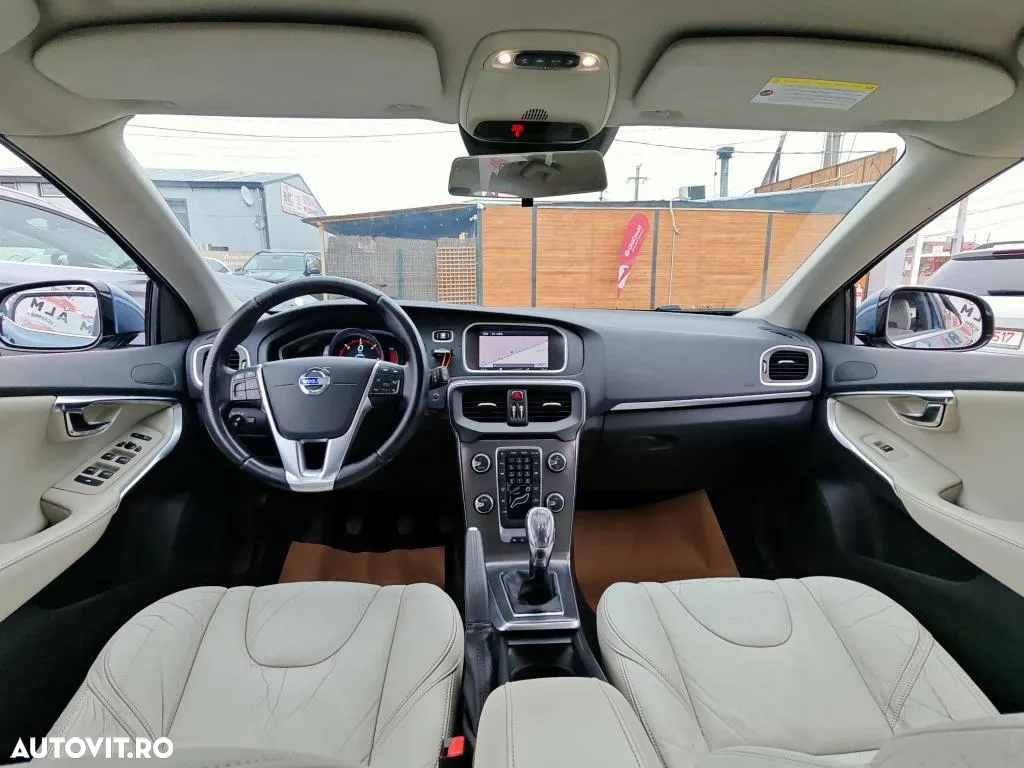 Volvo V40 D2 ECO Summum - 10