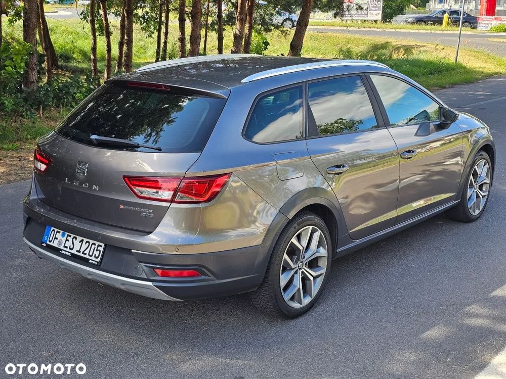 Seat Leon 2.0 TDI DPF Start&Stop XCELLENCE - 10