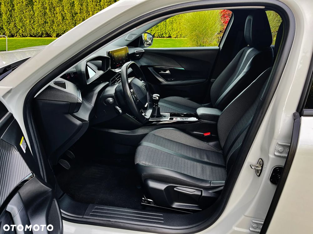 Peugeot 2008 1.2 PureTech Allure S&S - 6