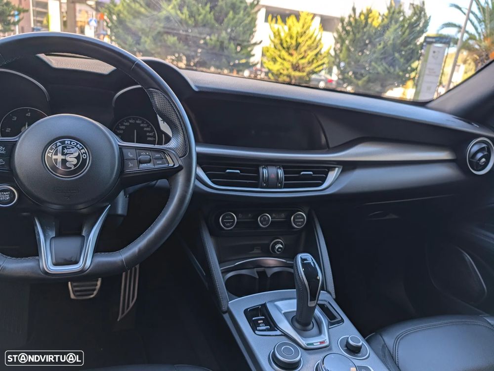 Alfa Romeo Stelvio 2.2 D Sprint AT8 - 15