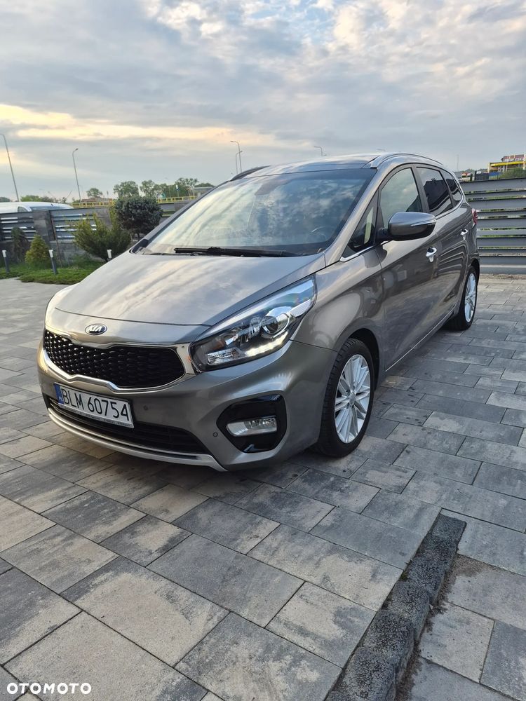 Kia Carens 1.7 CRDi 115 Dream Team Edition - 1