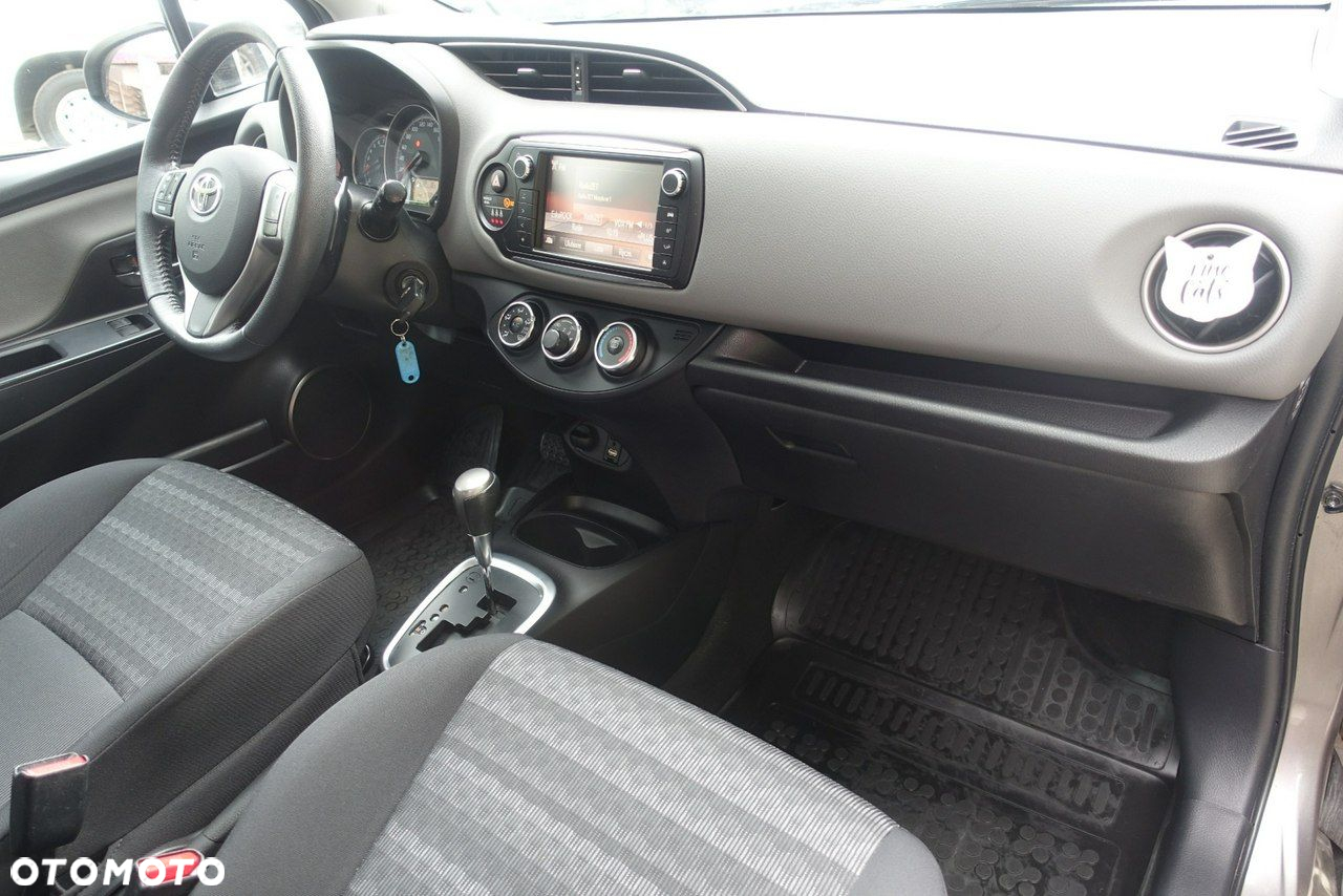Toyota Yaris - 13