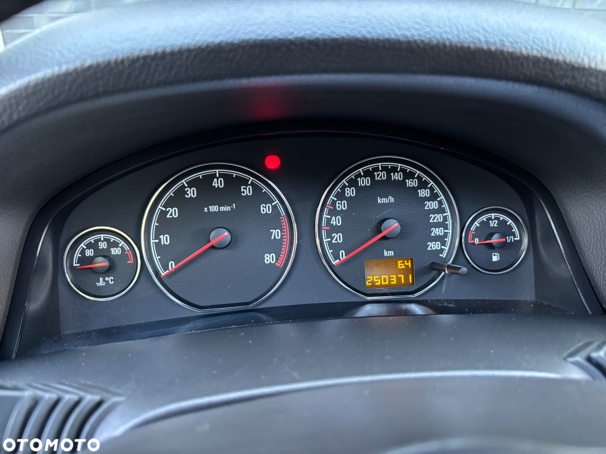 Opel Signum 2.2 - 22