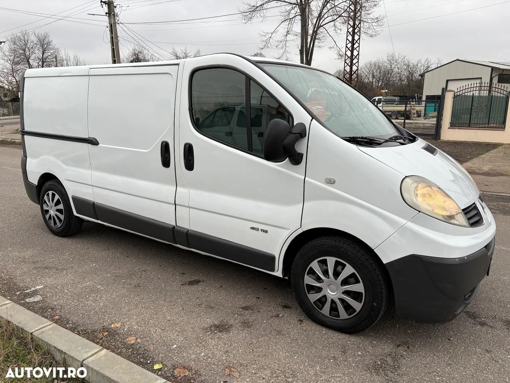 Renault Trafic 2.0 dCi 115 Combi L2H1 - 11