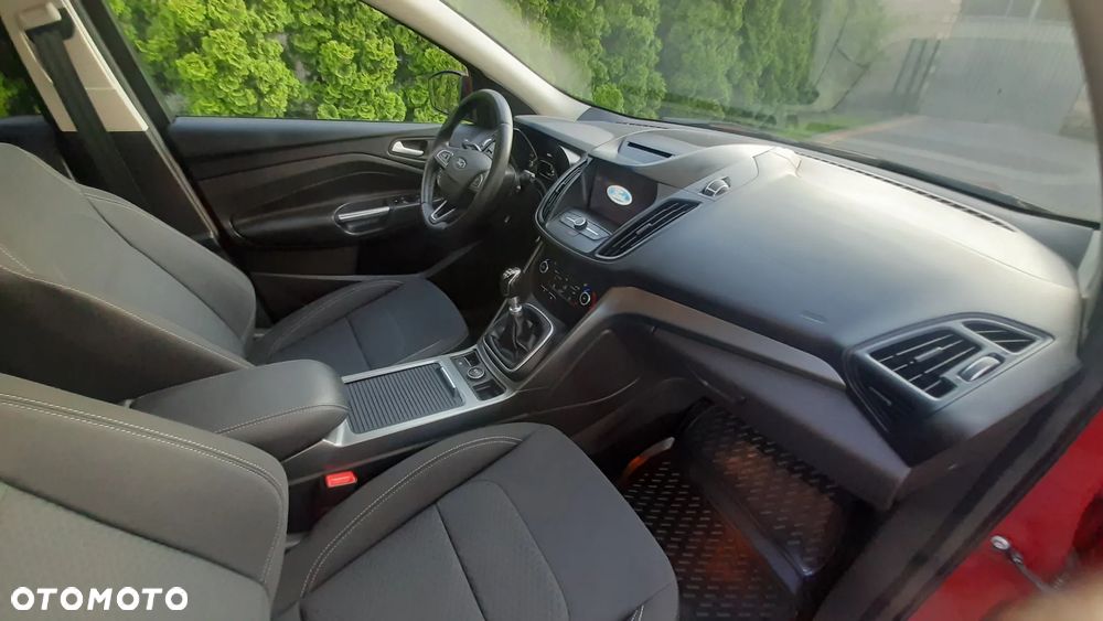 Ford Kuga 2.0 TDCi 4x2 Titanium - 30