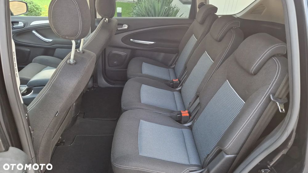 Ford S-Max 2.0 TDCi DPF Titanium - 13