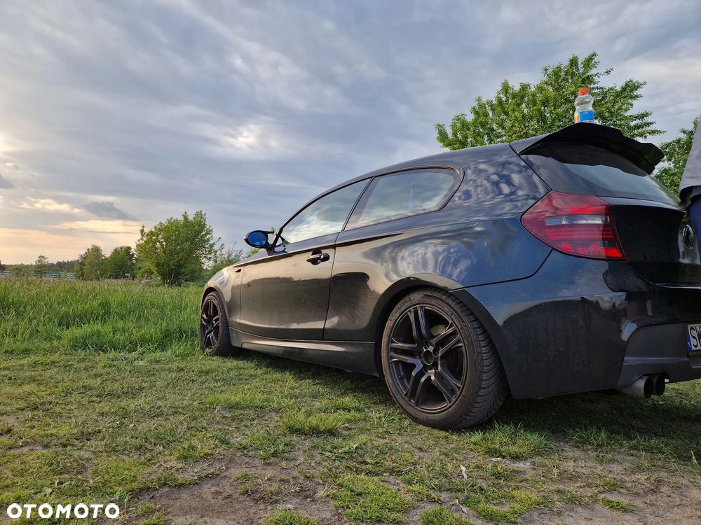BMW Seria 1 120i - 4