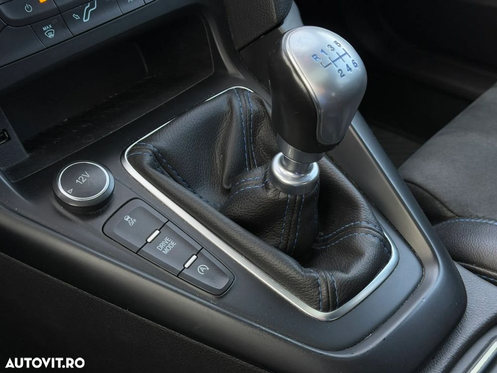 Ford Focus RS - 29