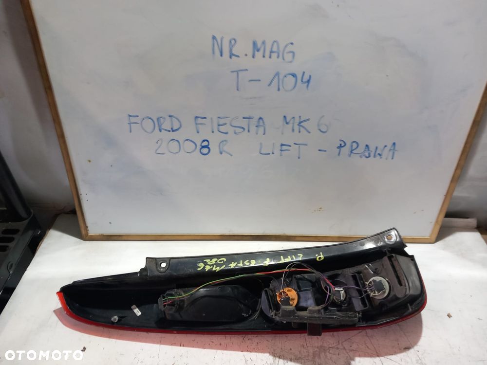 LAMPA LEWA PRAWA TYŁ TYLNA FORD FIESTA MK6 LIFT - 2
