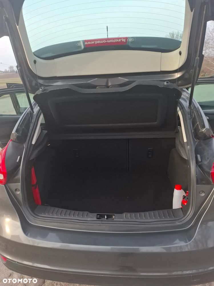 Ford Focus 1.6 Gold X - 17