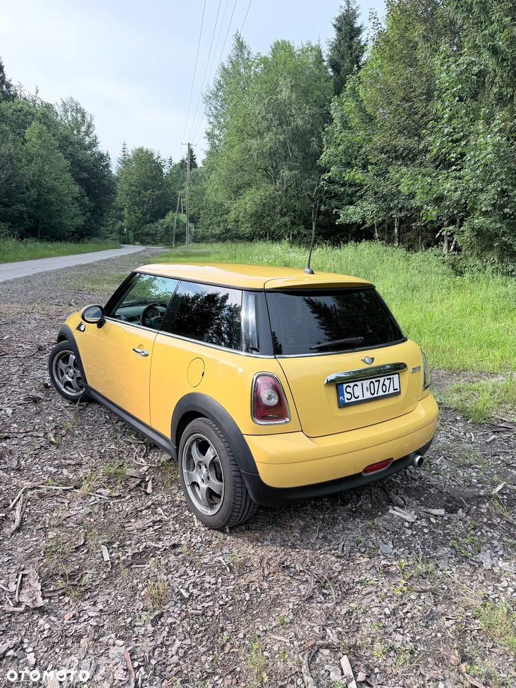MINI Cooper Standard - 4