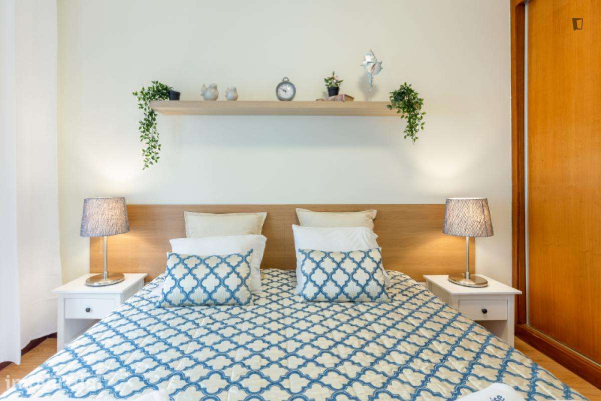 Apartamento com 3 quartos - localizado em Cedofeita Porto - Grande imagem: 2/59