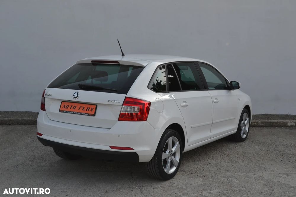 Skoda RAPID 1.4 TSI DSG Ambition - 6