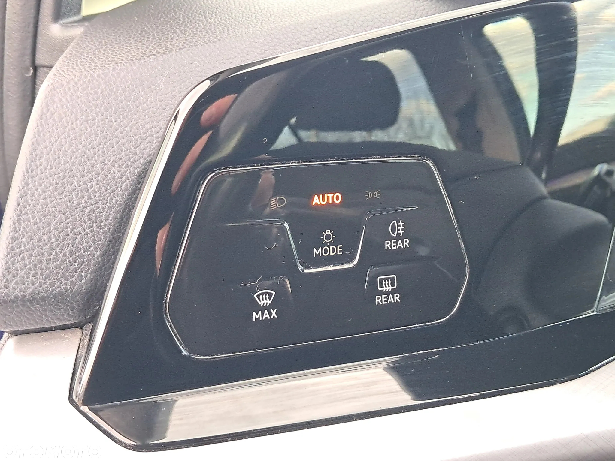 Volkswagen Golf VIII 1.5 TSI EVO Life - 28