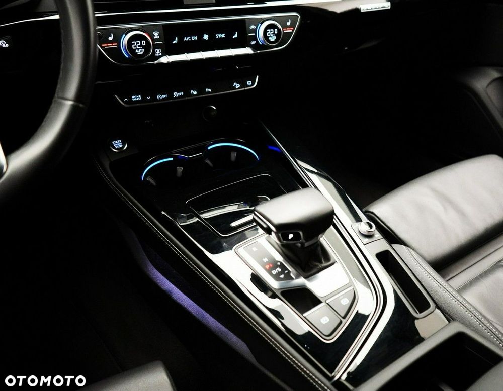 Audi A4 Allroad - 30