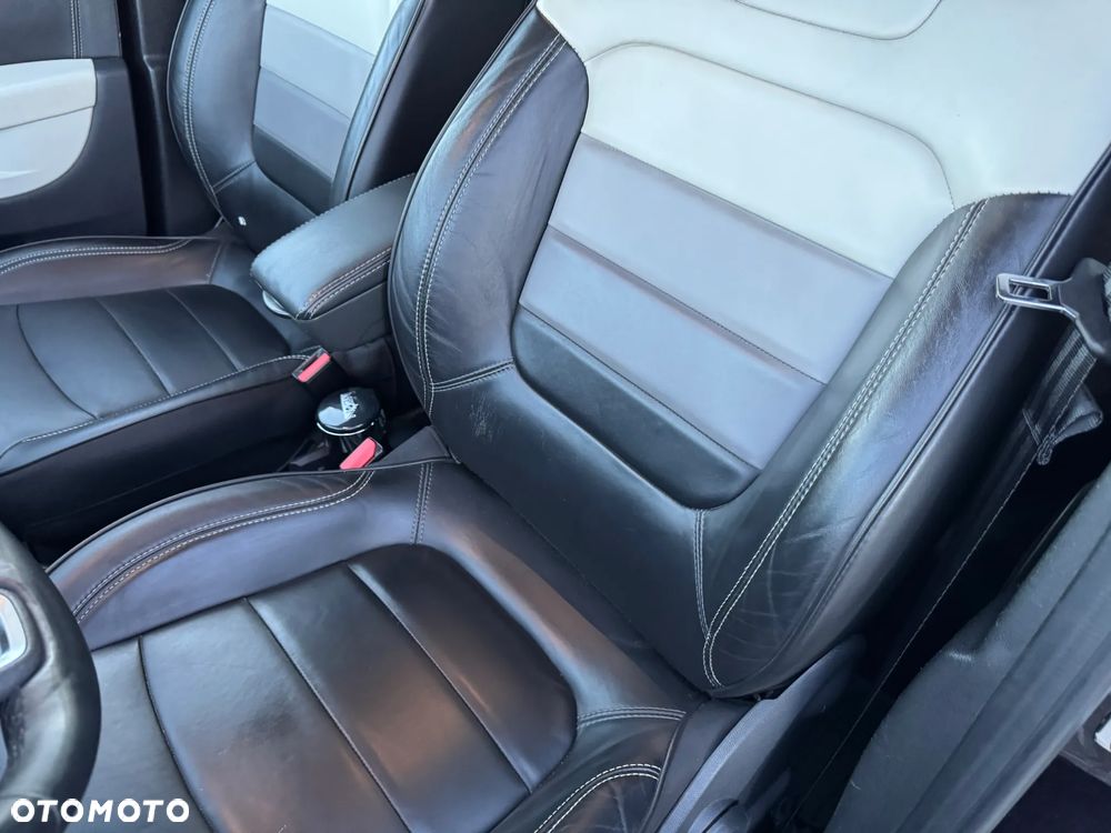 Renault Captur 1.2 Energy TCe Initiale Paris EDC - 31