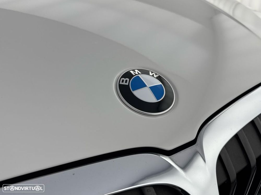 BMW 330 e Auto - 23
