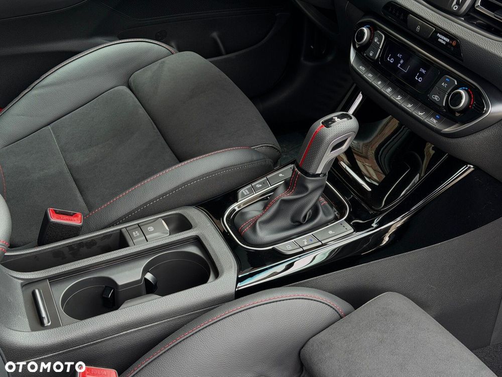 Hyundai i30 - 30