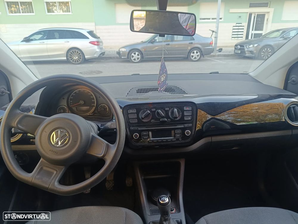 VW Up! - 4