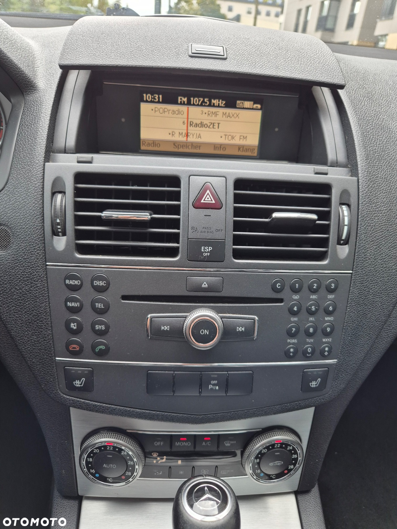 Mercedes-Benz Klasa C 250 CGI BlueEff Avantgarde - 15