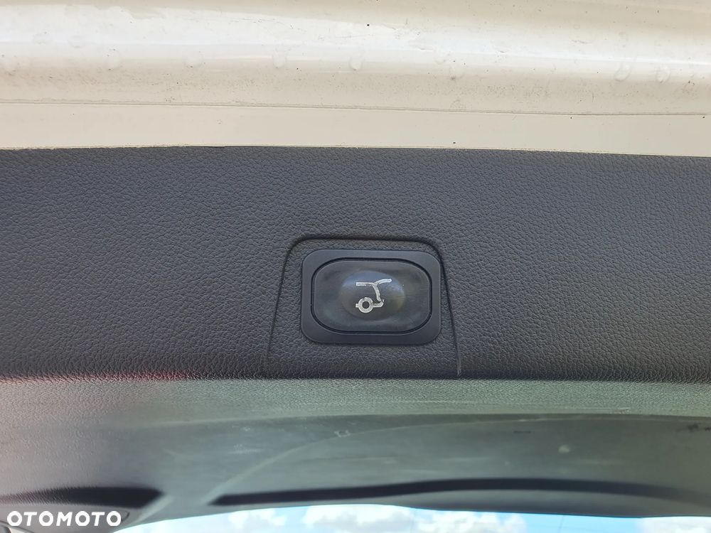 Ford Grand C-MAX - 18