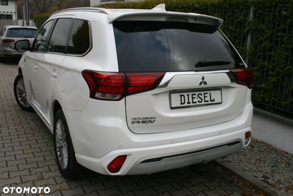 Mitsubishi Outlander Intense + - 4
