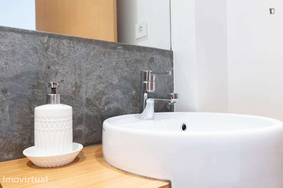Apartamento com 4 quartos - localizado em Linda-a-Velha Lisbon - Grande imagem: 3/39