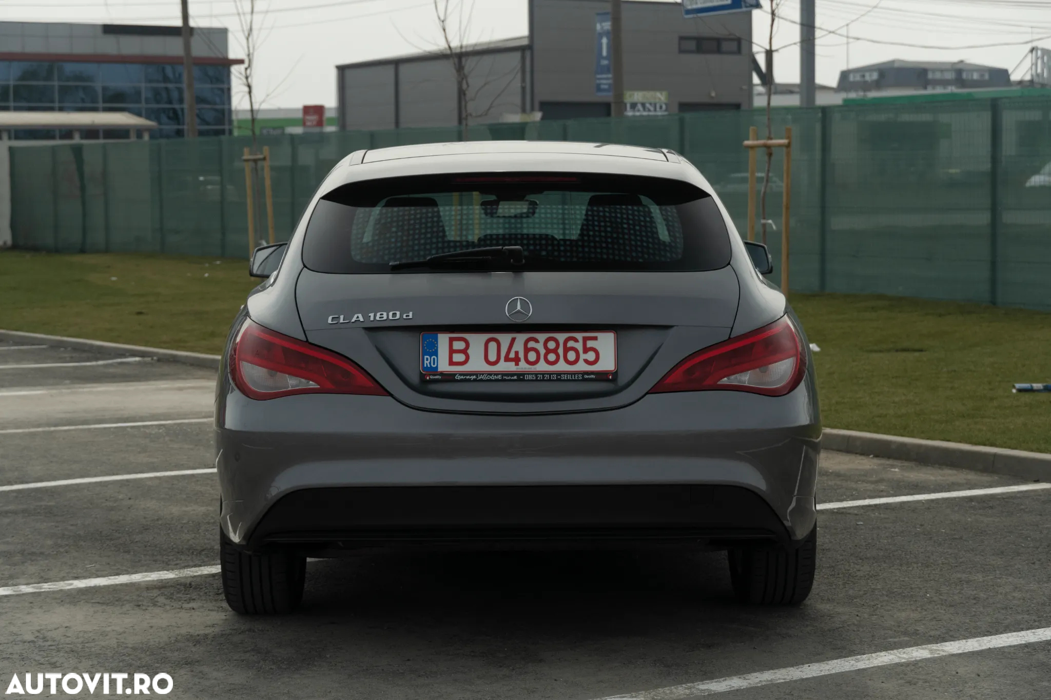 Mercedes-Benz CLA Shooting Brake 180 d BlueEFFICIENCY Edition - 4