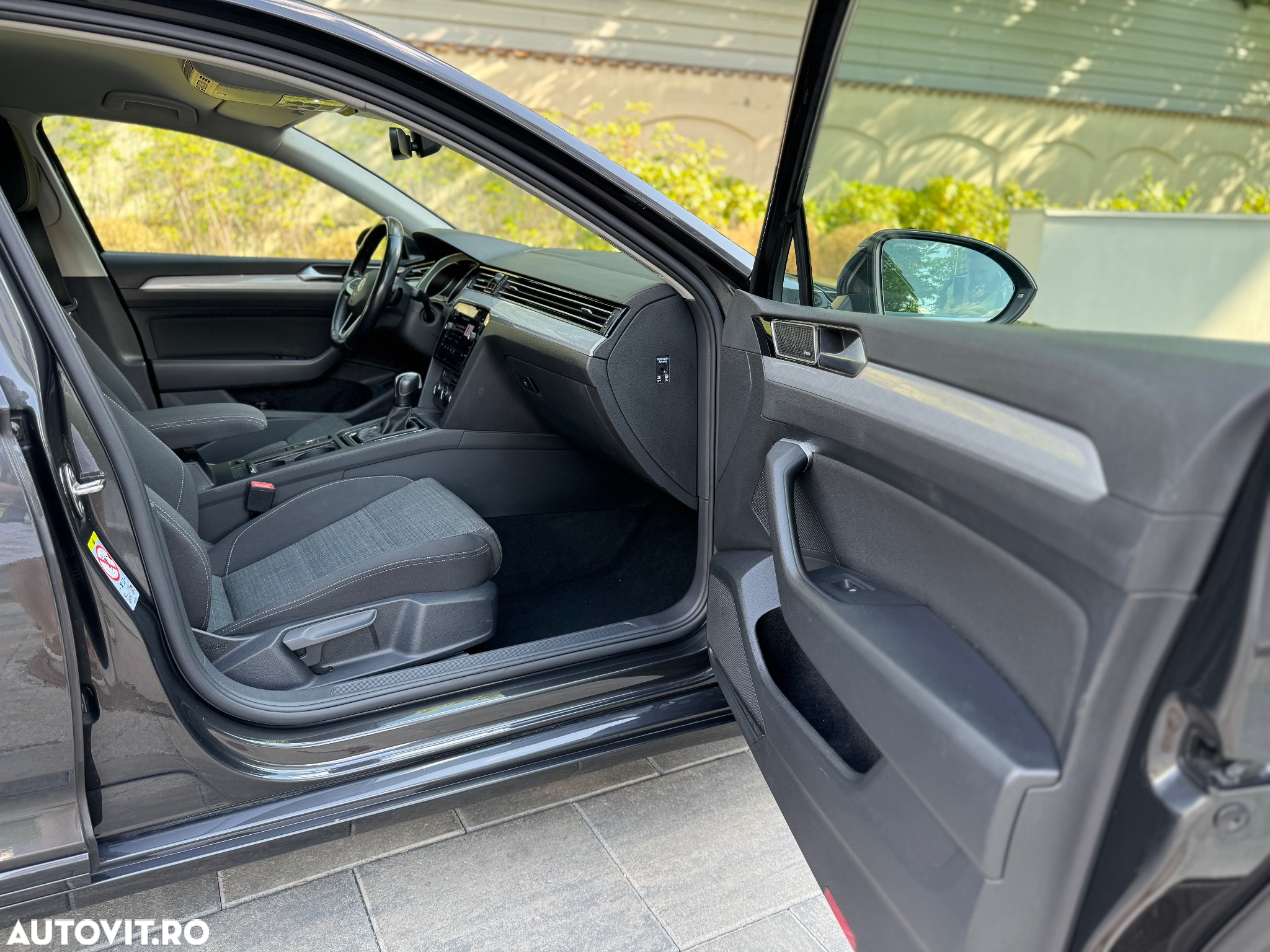 Volkswagen Passat - 9