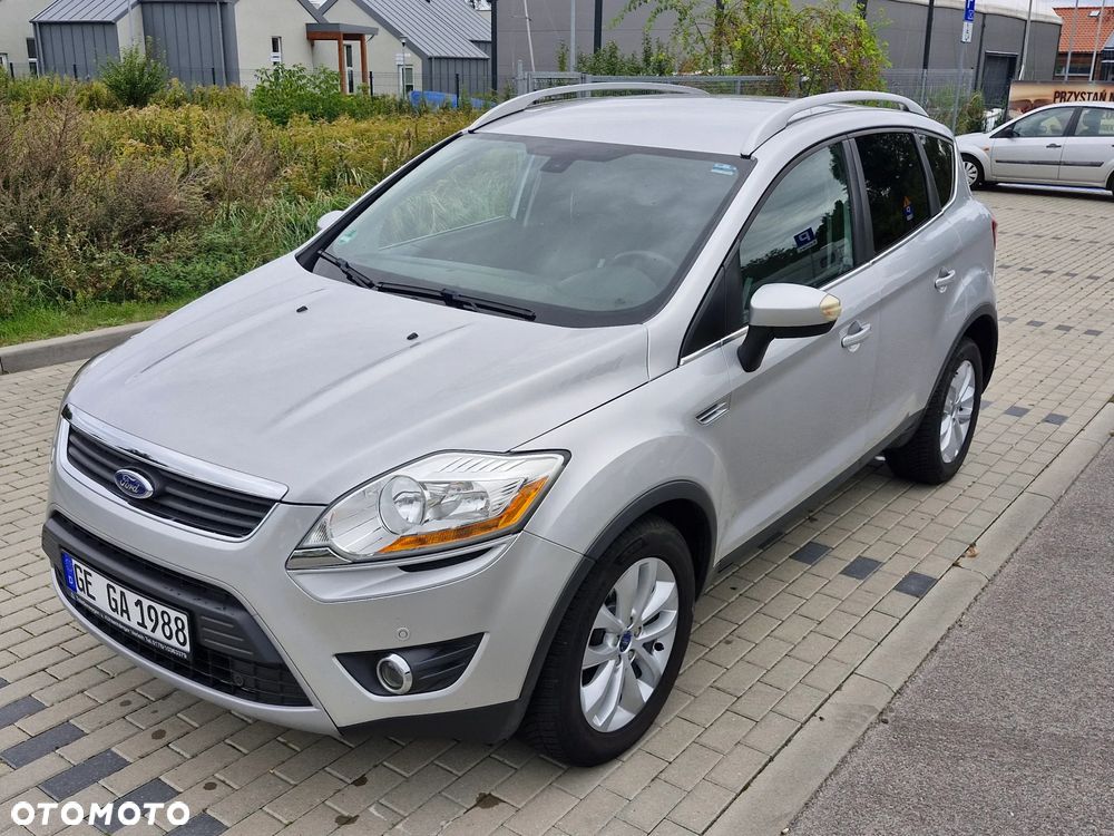 Ford Kuga 2.0 TDCi 2x4 Titanium - 6