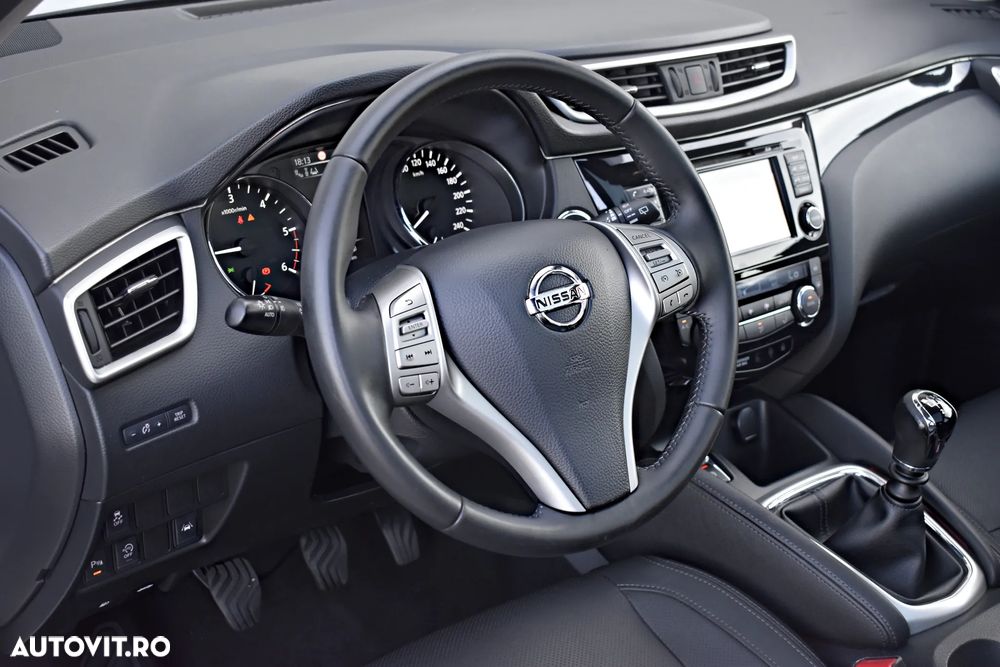 Nissan Qashqai 1.6 DCI TEKNA - 24