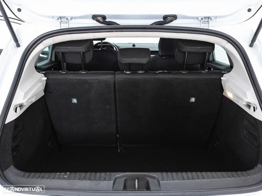 Renault Clio - 11