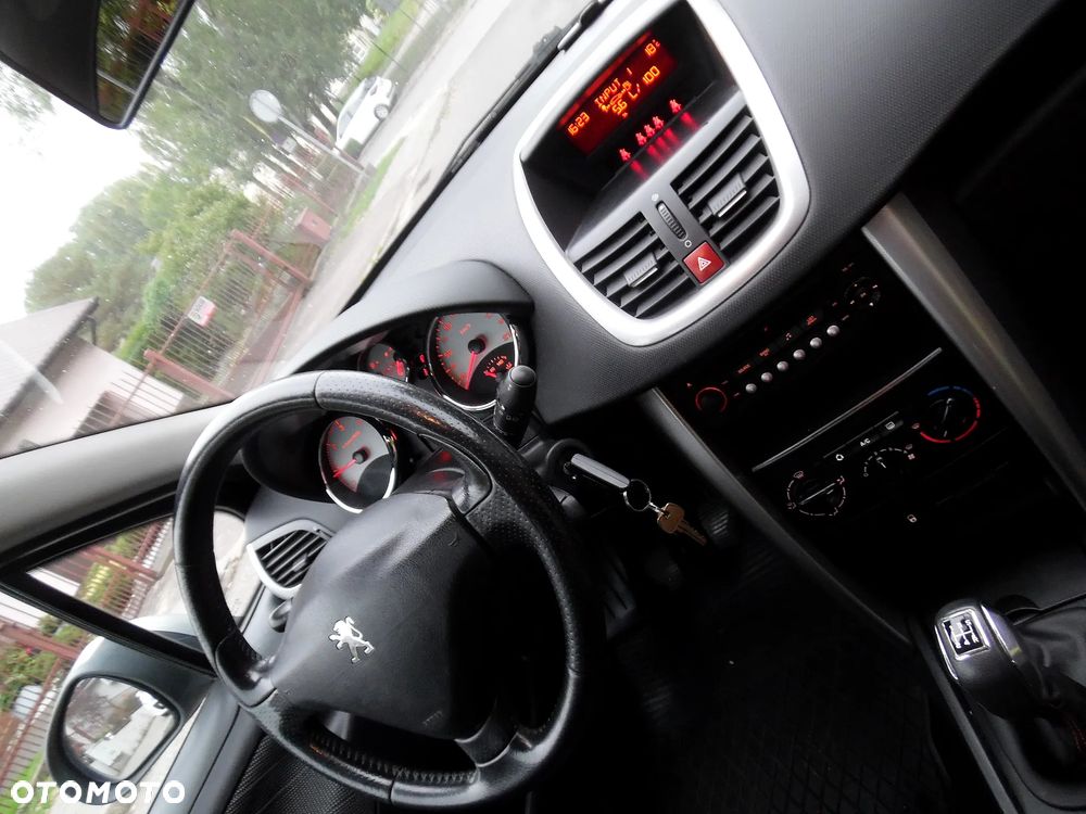 Peugeot 207 1.6 HDi 16V Sporty - 25