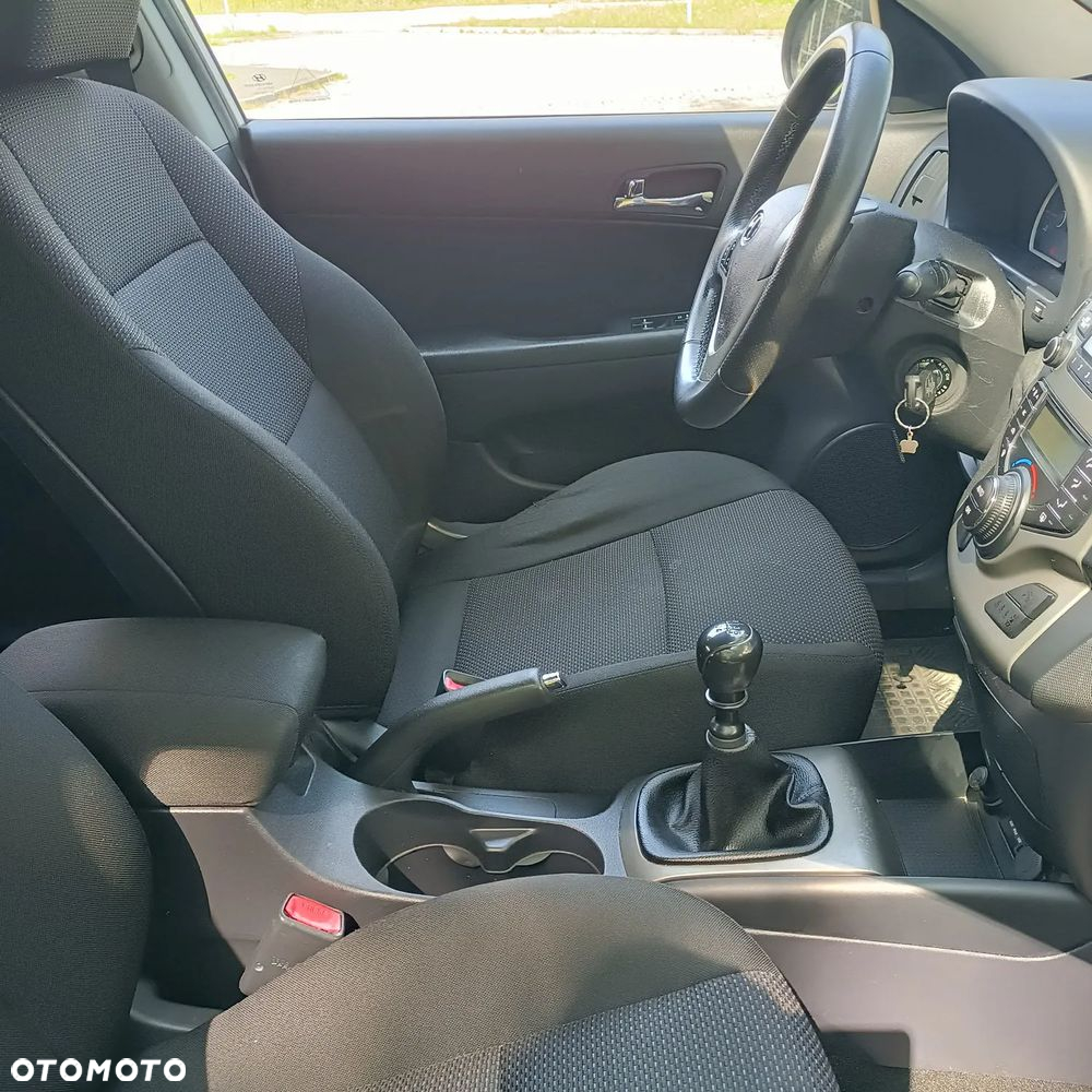 Hyundai i30 1.6 Classic - 19