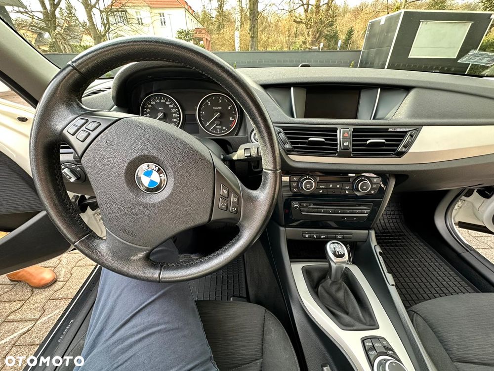 BMW X1 sDrive18d - 12