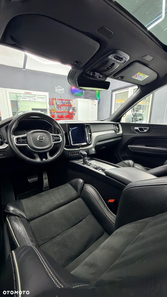 Volvo XC 60 D4 R-Design - 14