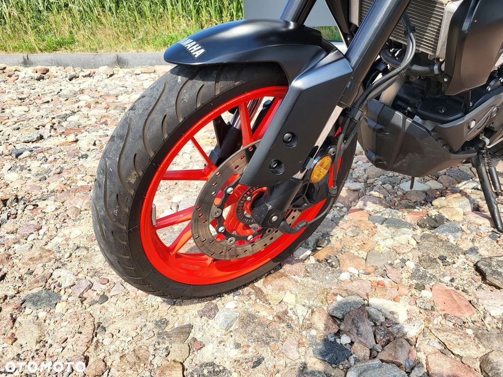 Yamaha MT - 4
