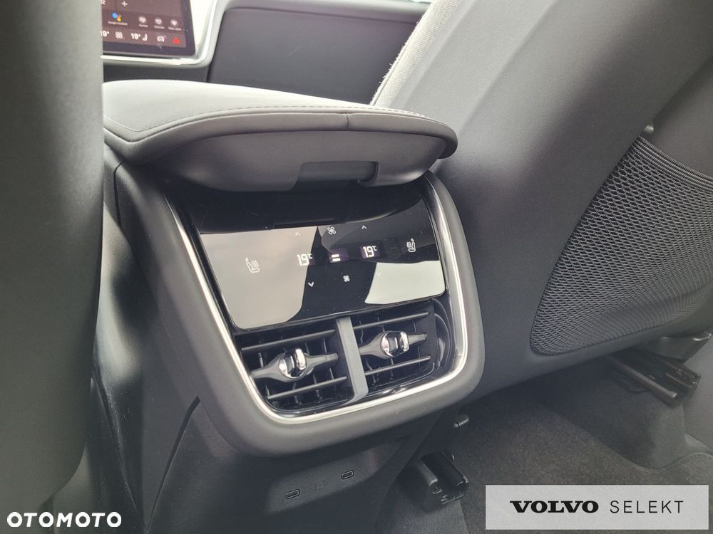 Volvo EX90 - 30