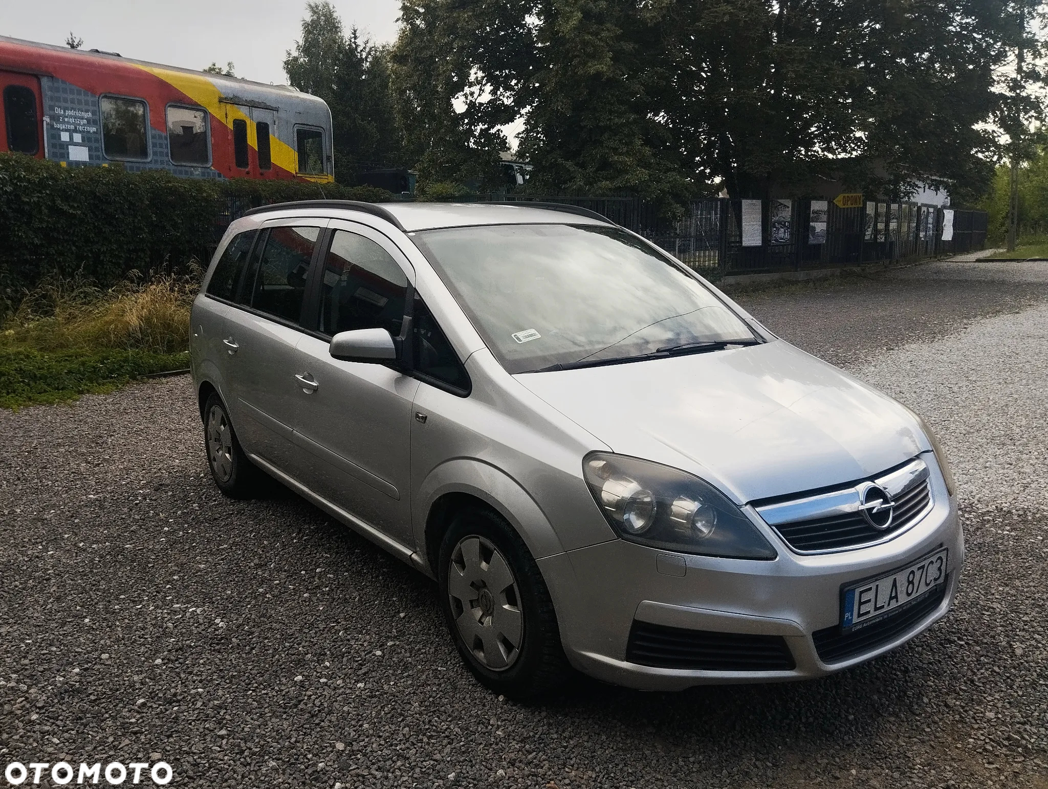 Opel Zafira - 2