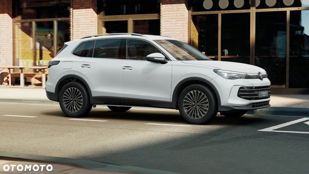 Volkswagen Tiguan - 4