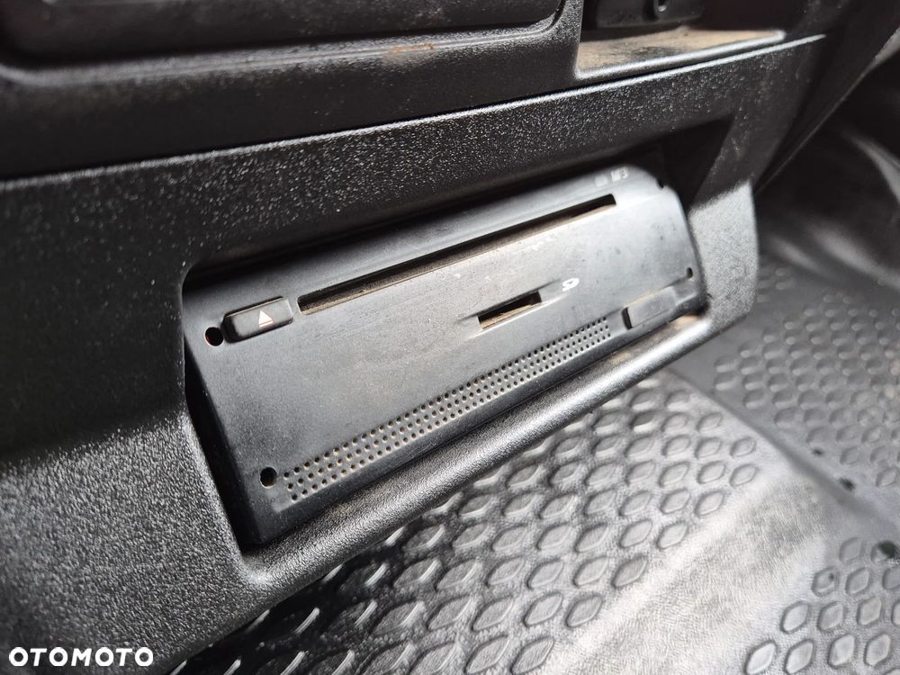 Iveco Daily 35C21 Hi-Matic 3.0HPT, blaszak L3H2, klimatyzacja, tempomat - 12