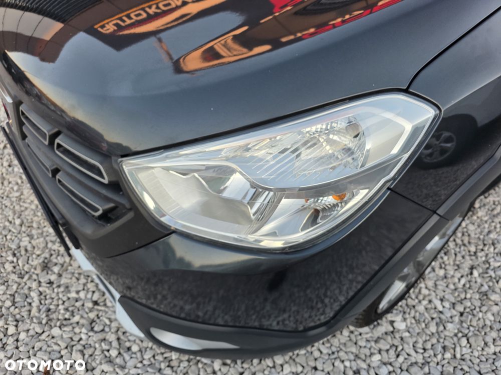 Dacia Lodgy SCe 100 Stepway - 15