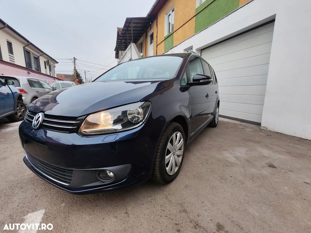 Volkswagen Touran 2.0 TDI DPF STYLE - 2