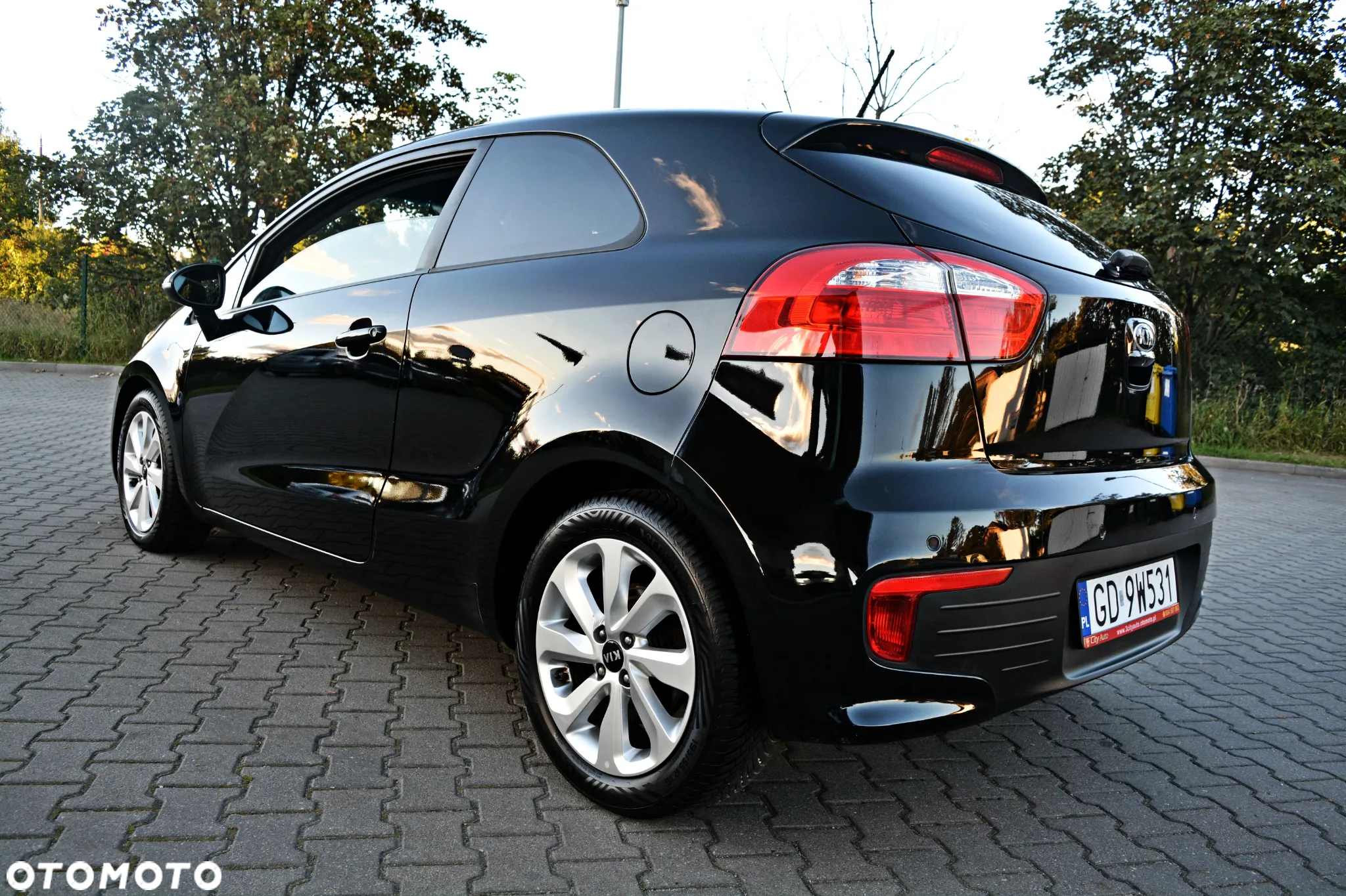 Kia Rio 1.2 Dream Team Edition - 15