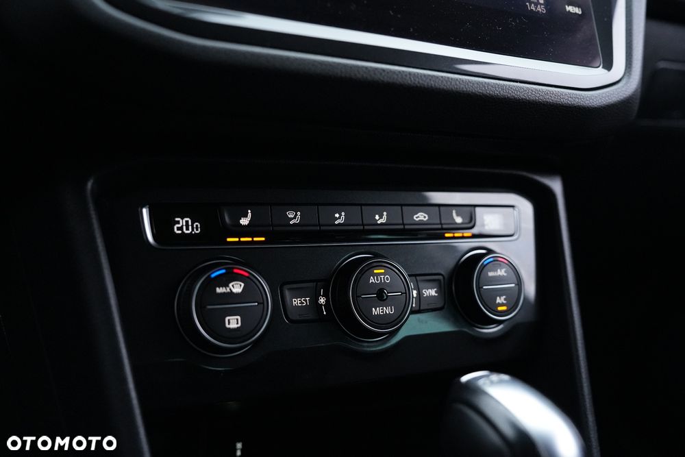 Volkswagen Tiguan - 15