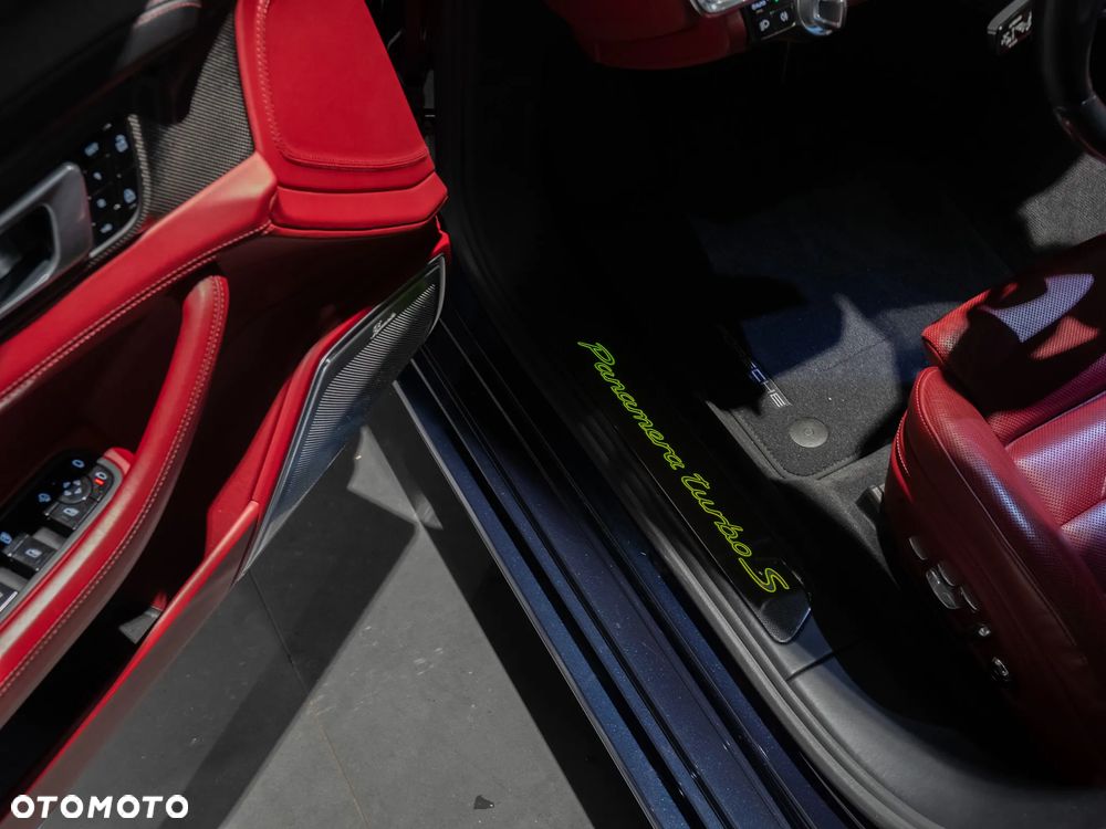 Porsche Panamera Turbo S E-Hybrid GPF - 29